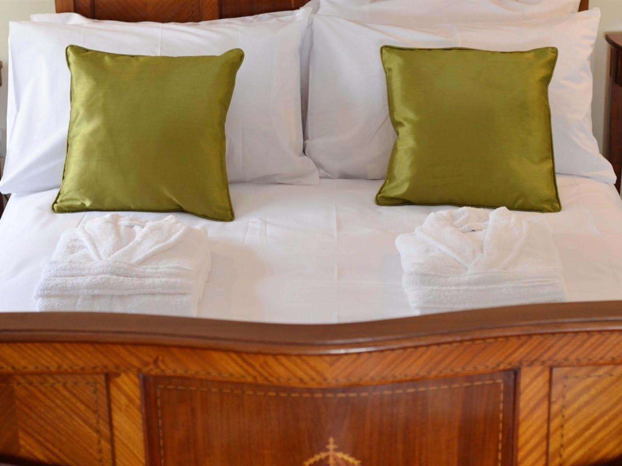 Fern Bank Bed & Breakfast Great Rowsley Exterior photo